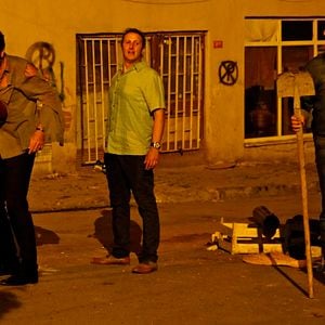 Fotoğraf Çakallarla Dans 4