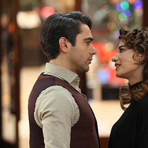 Fotoğraf Bana Sevmeyi Anlat