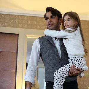 Fotoğraf Bana Sevmeyi Anlat