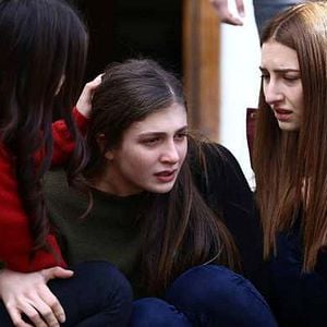 Fotoğraf Kırgın Çiçekler