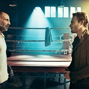 Fotoğraf Bu Şehir Arkandan Gelecek