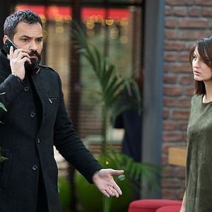 Fotoğraf Bana Sevmeyi Anlat