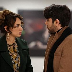 Fotoğraf Bana Sevmeyi Anlat