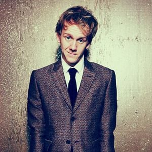 Fotoğraf Please Like Me