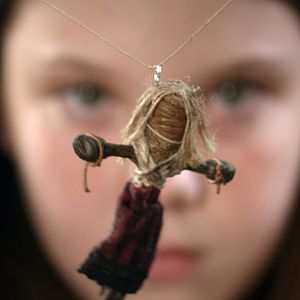 Fotoğraf Şeytanın Oyuncakları