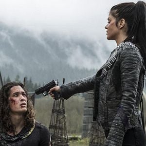 Fotoğraf Marie Avgeropoulos