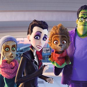 Fotoğraf Mutlu Canavar Ailesi