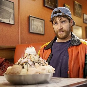 Fotoğraf Adam Pally