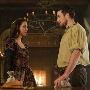 Fotoğraf Adelaide Kane