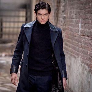 Fotoğraf David Mazouz