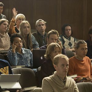 Fotoğraf Logan Browning