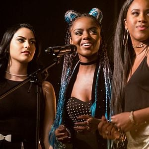 Fotoğraf Camila Mendes