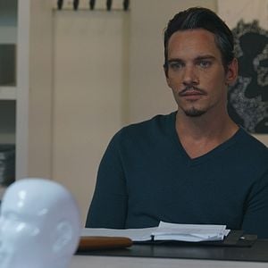 Fotoğraf The Shadow Effect