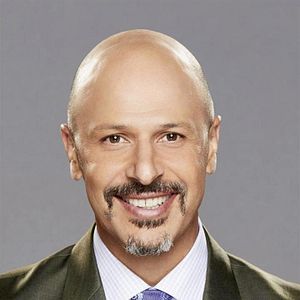 Fotoğraf Maz Jobrani
