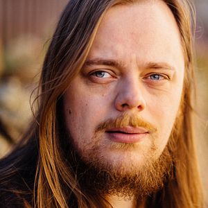 Fotoğraf The Black Gloves