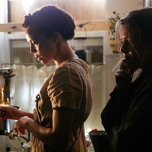 Fotoğraf Carmen Ejogo