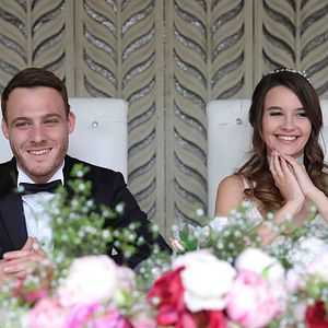 Fotoğraf Bu Şehir Arkandan Gelecek