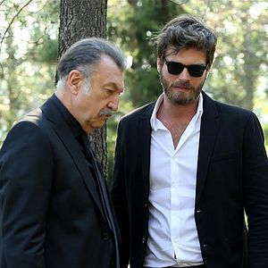 Fotoğraf Cesur ve Güzel