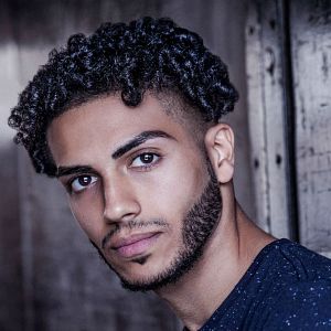 Fotoğraf Mena Massoud