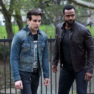 Fotoğraf Shadowhunters