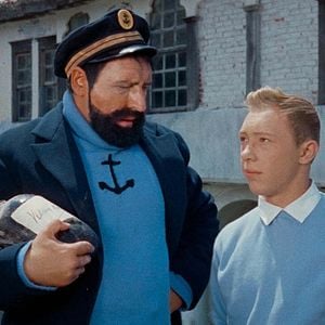 Fotoğraf Tenten ve Altın Post