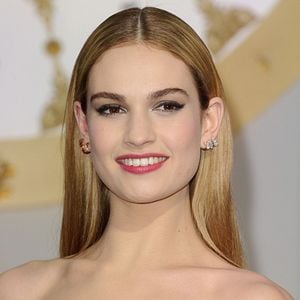 Fotoğraf Lily James