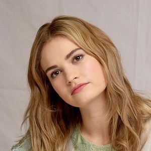 Fotoğraf Lily James