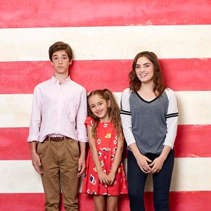 Fotoğraf Meg Donnelly