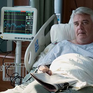 Fotoğraf Kevin (Probably) Saves the World