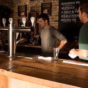 Fotoğraf J. August Richards