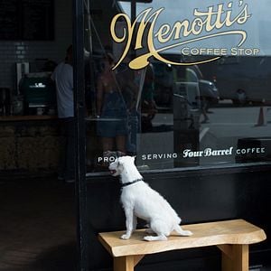 Fotoğraf Los Angeles'ta Gizli Görev