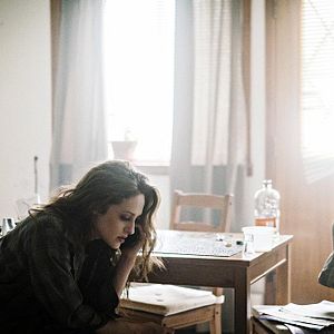 Fotoğraf Carly Chaikin