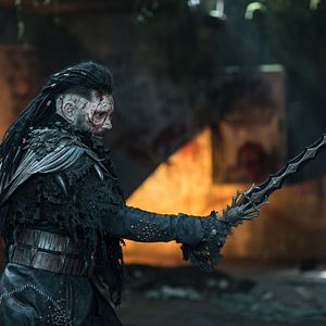 Fotoğraf Manu Bennett