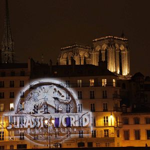 Fotoğraf Jurassic World: Yıkılmış Krallık