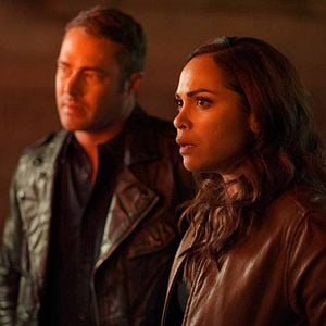 Fotoğraf Taylor Kinney