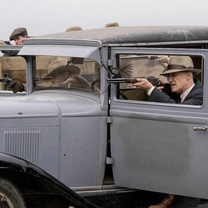 Fotoğraf Logan Marshall-Green