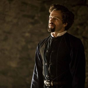 Fotoğraf Julian Ovenden