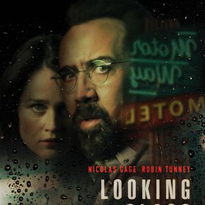 Fotoğraf Looking Glass