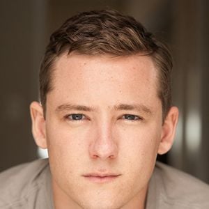 Fotoğraf Lewis Pullman