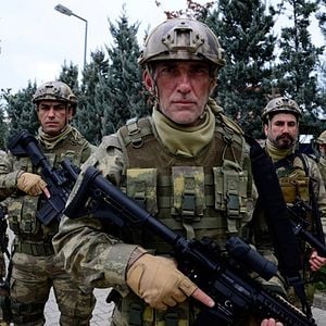 Fotoğraf Bordo Bereliler Afrin