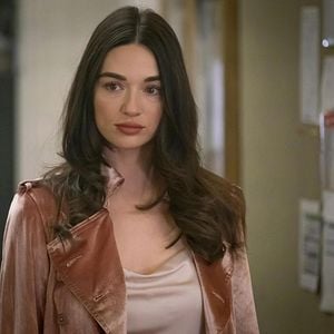 Fotoğraf Crystal Reed