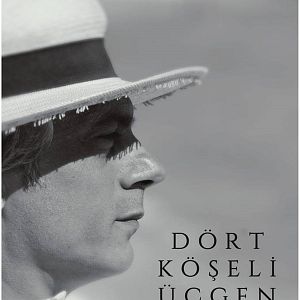 Fotoğraf Dört Köşeli Üçgen