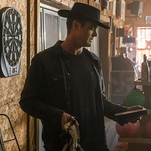 Fotoğraf Garret Dillahunt