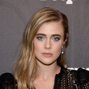 Fotoğraf Melissa Roxburgh