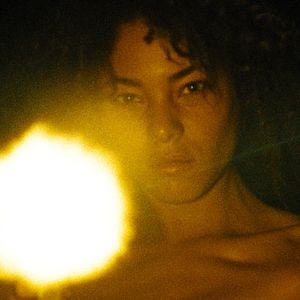 Fotoğraf Bırakın Bronzlaşsın Cesetler