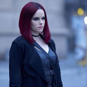 Fotoğraf Emily Hampshire