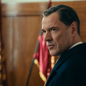 Fotoğraf Asla Gözlerini Kaçırma