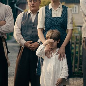 Fotoğraf Asla Gözlerini Kaçırma