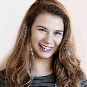 Fotoğraf Alexa Yeames