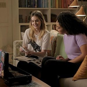 Fotoğraf Meghann Fahy